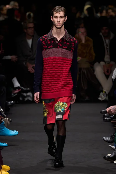 Look 5